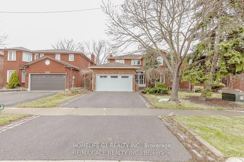 home for lease on 1319 Greenwood Crescent
