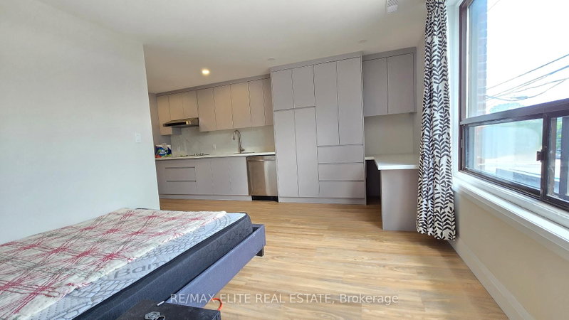 home for lease on 2A-10 MIMICO Avenue