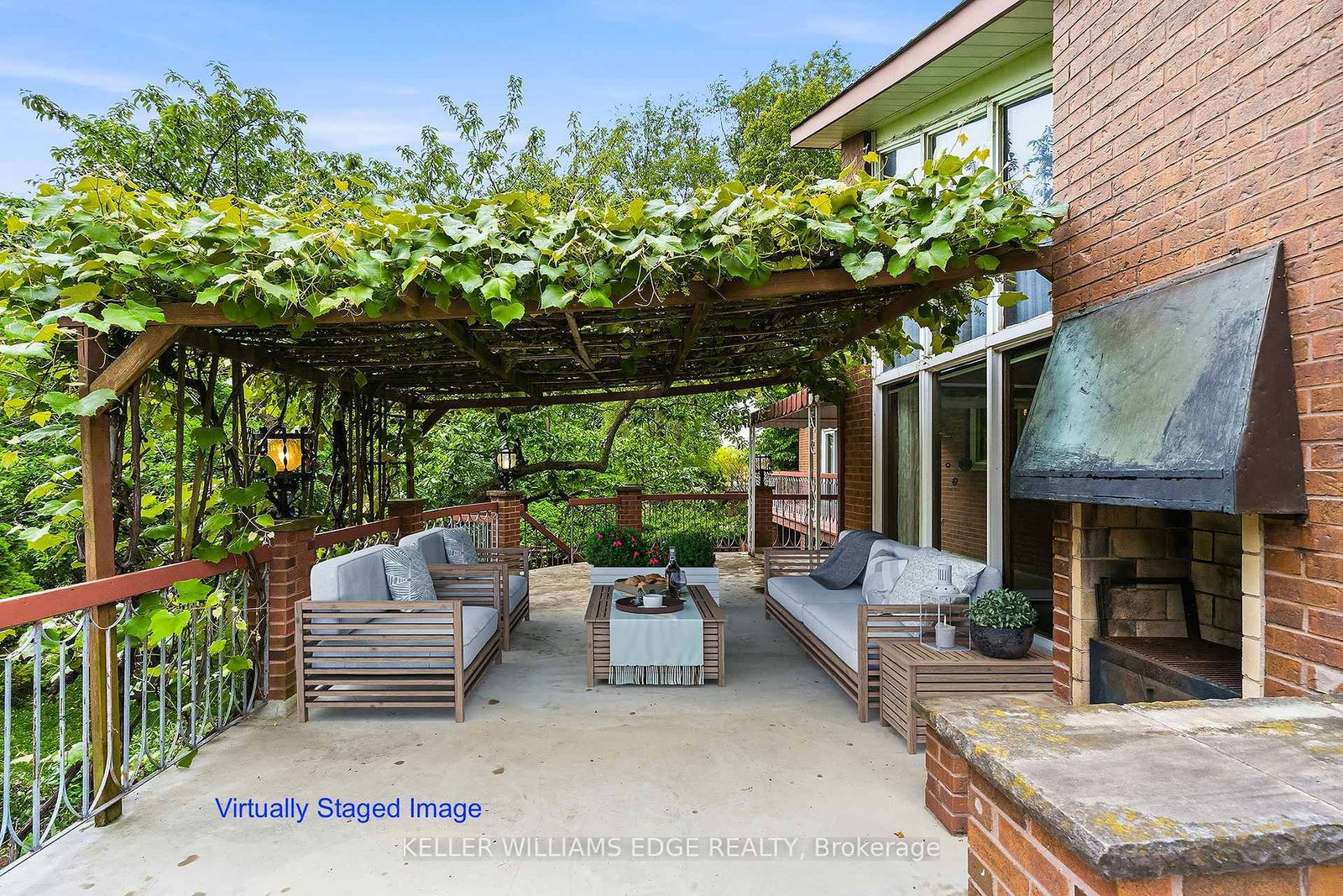 43 Braecrest Avenue • Toronto, ON photo 17