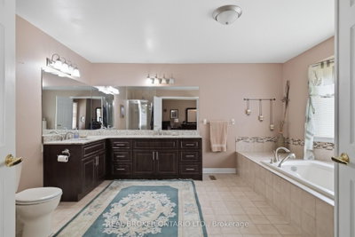 1356 Mapleridge Oakville,ON L6M 2G6 — Photo 19