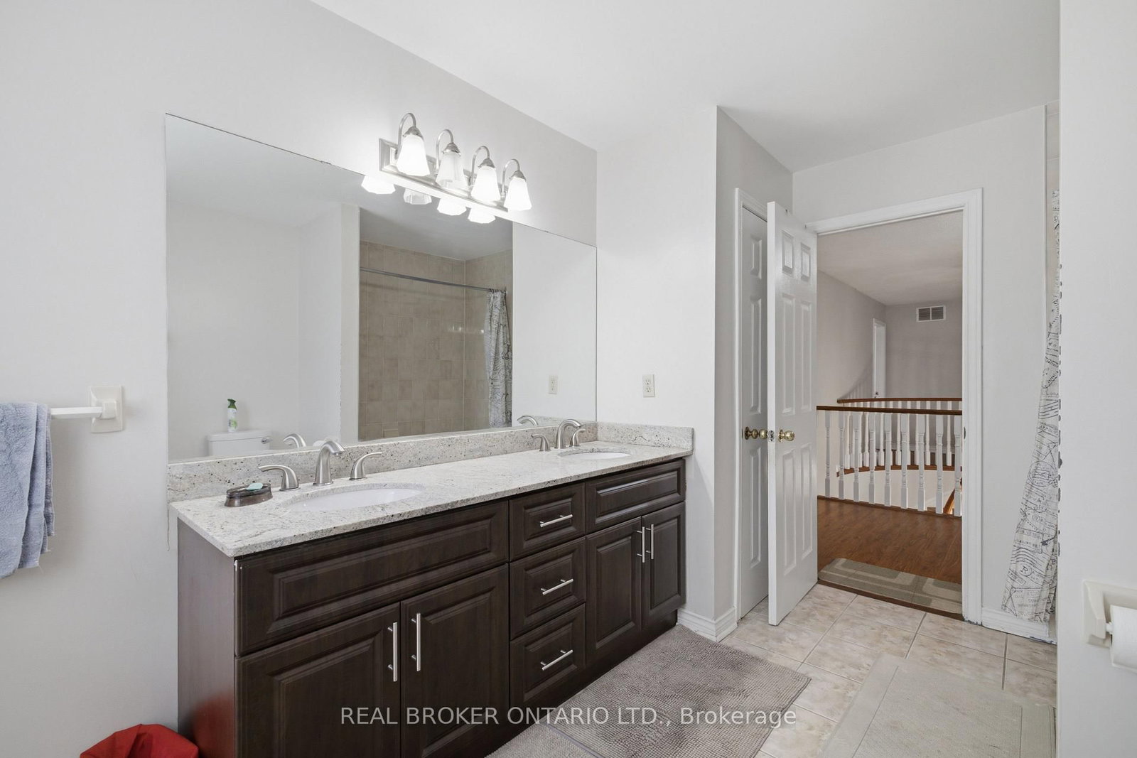 1356 Mapleridge Crescent • Oakville, ON photo 27