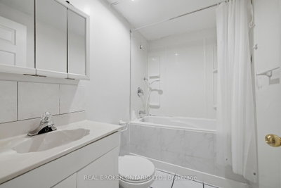 1356 Mapleridge Oakville,ON L6M 2G6 — Photo 33