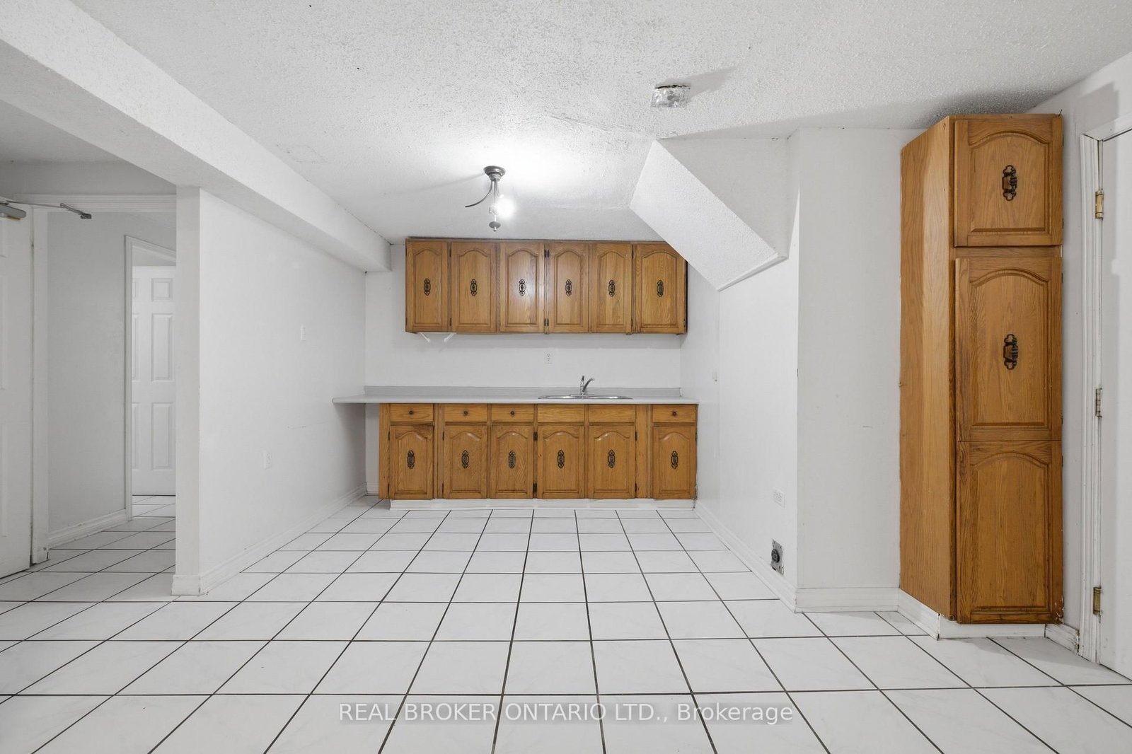 1356 Mapleridge Crescent • Oakville, ON photo 38