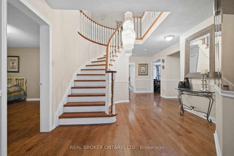 1356 Mapleridge Oakville,ON L6M 2G6 — Photo 4