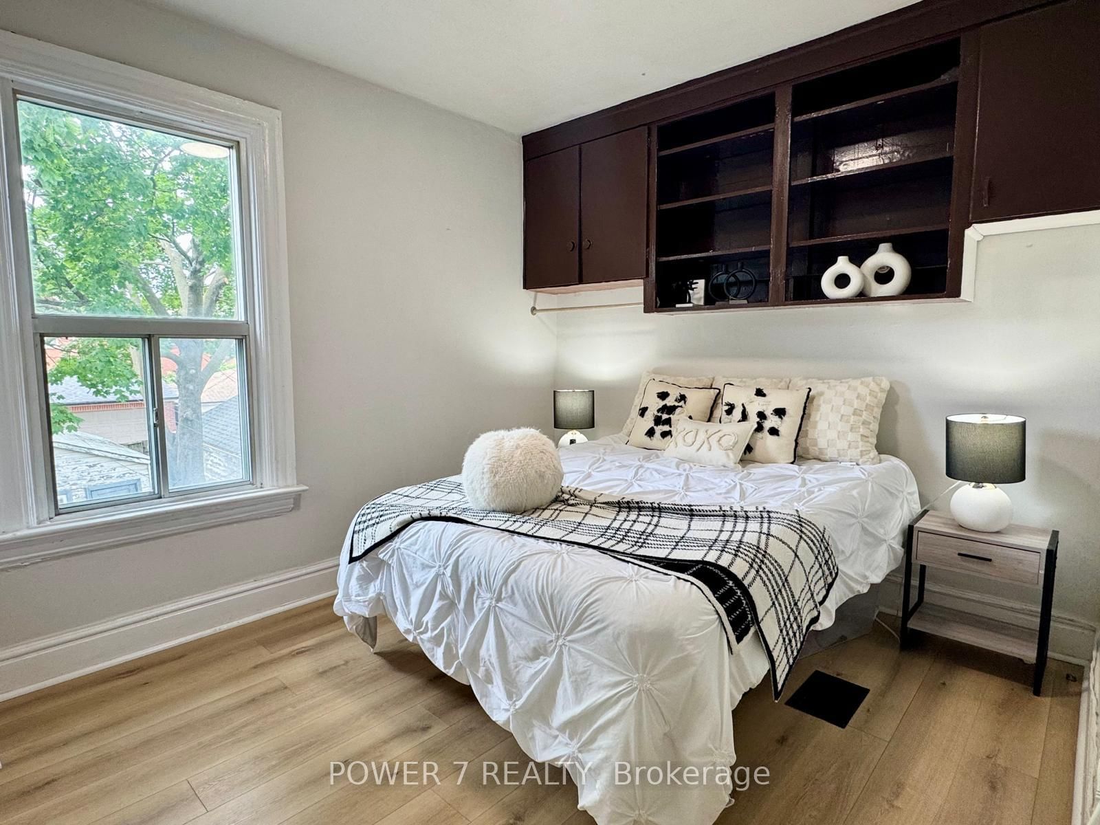810 Ossington Avenue • Toronto, ON photo 16