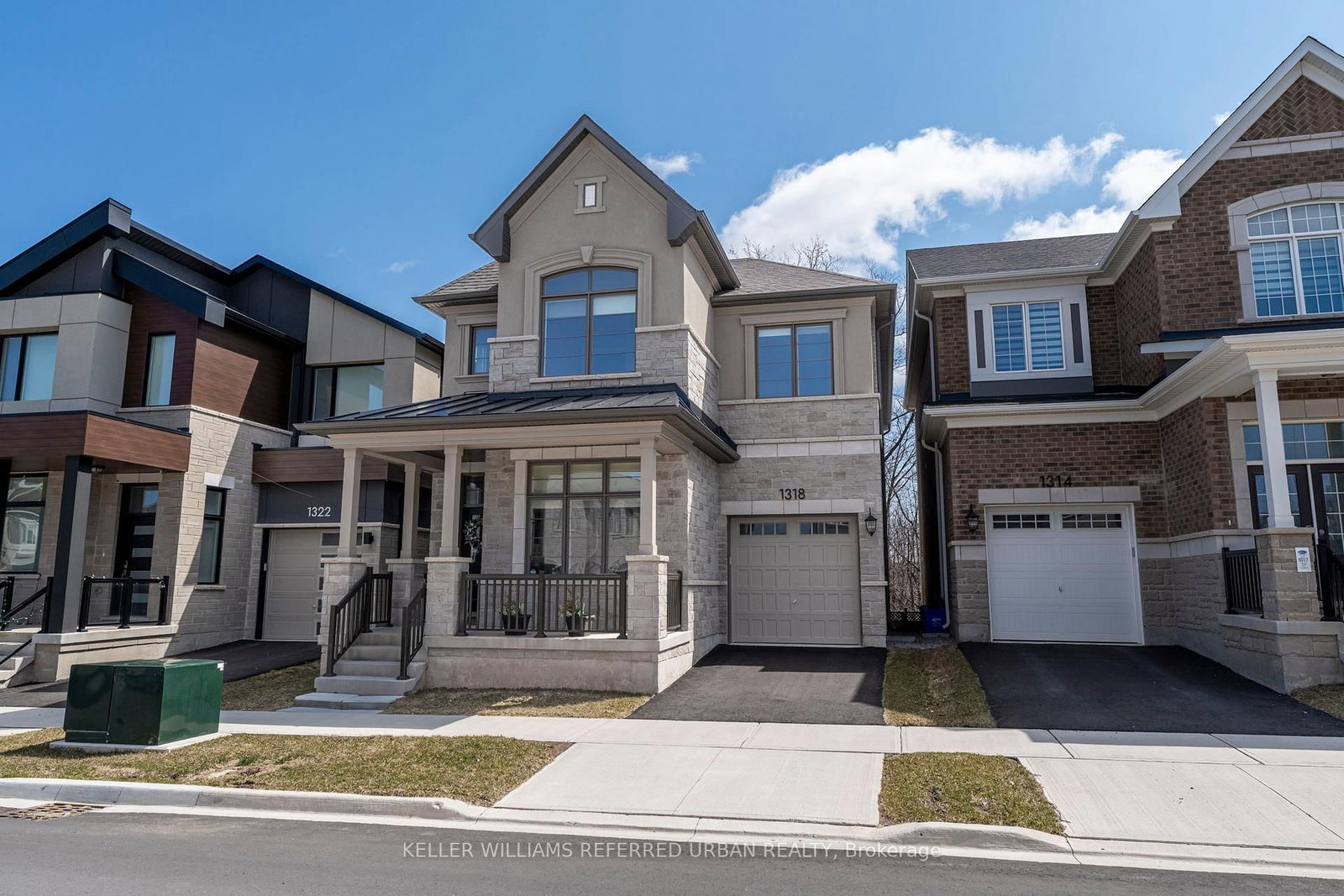 1318 Courtleigh Trail • Oakville, ON photo 32