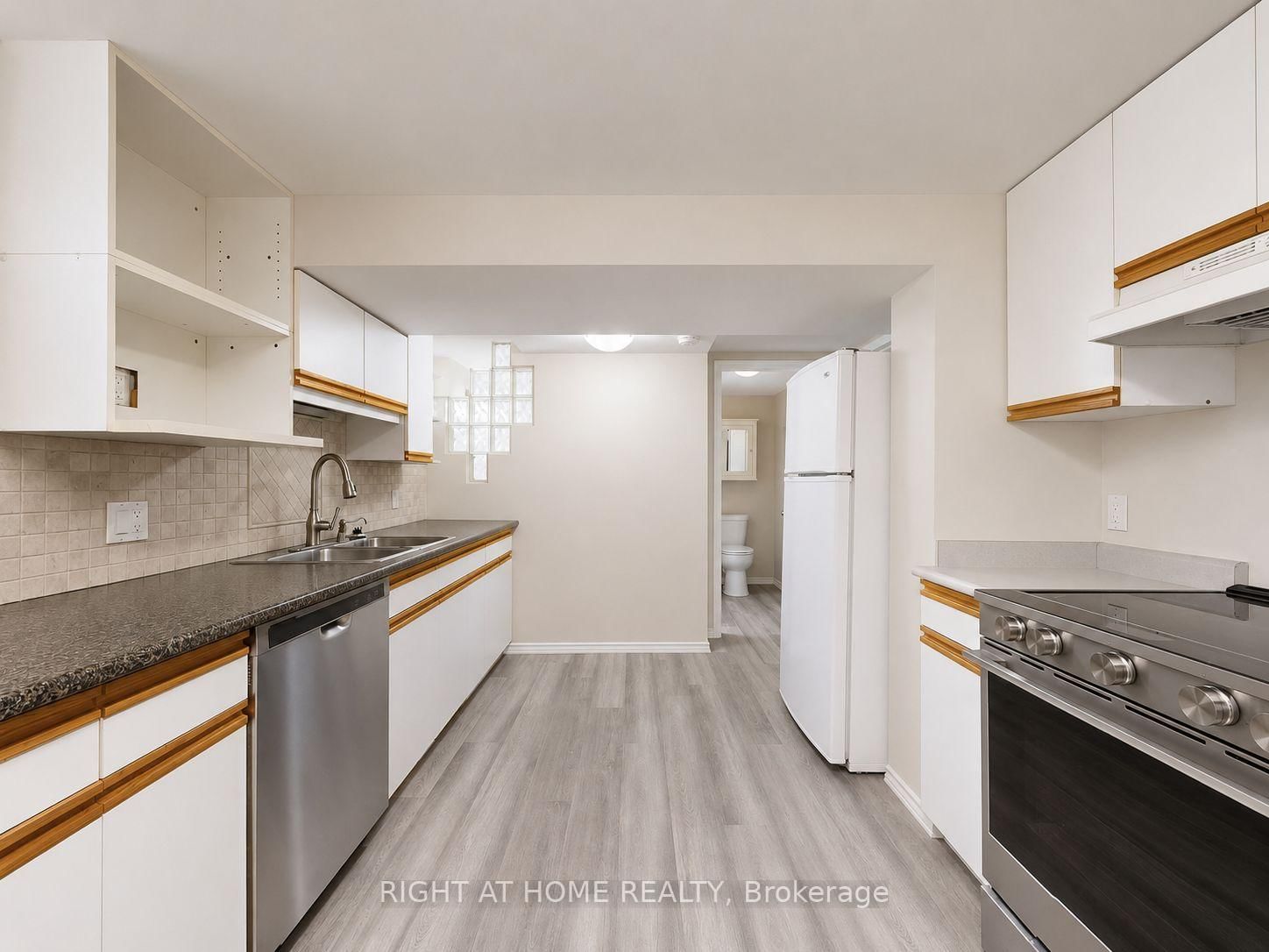 48 Loney Avenue, Toronto, ON, photo 5