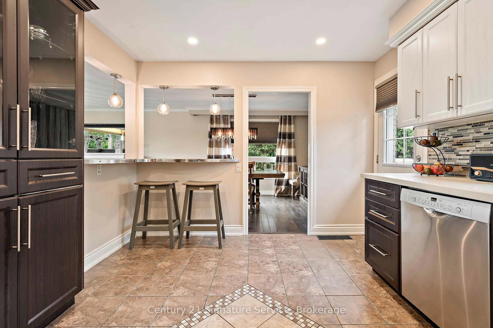 1563 Brentano Boulevard • Mississauga, ON photo 8