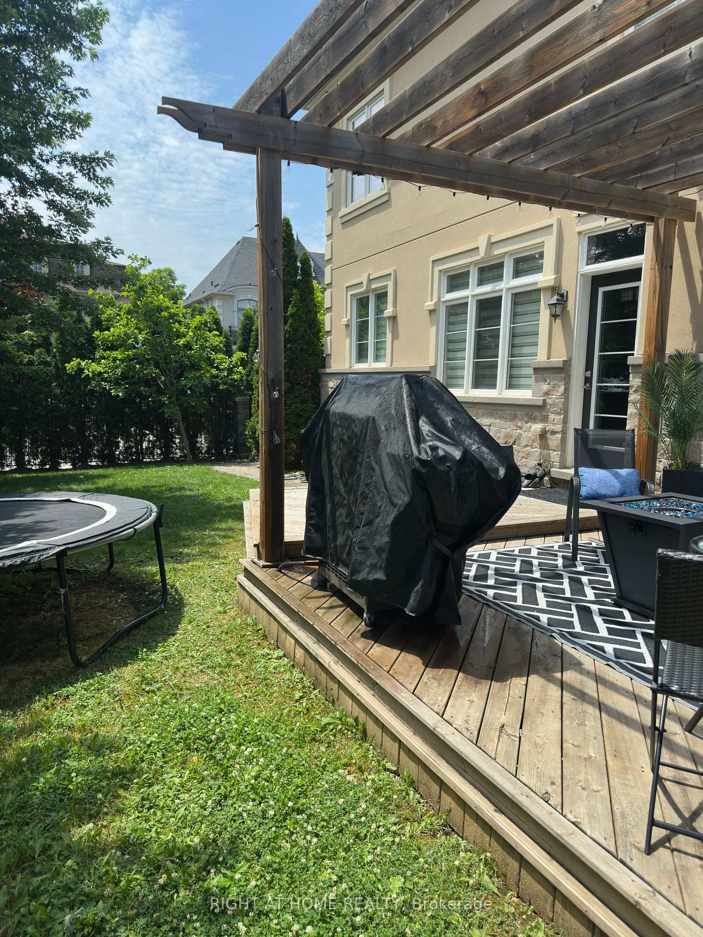 11 Fairmont Close • Brampton, ON photo 24