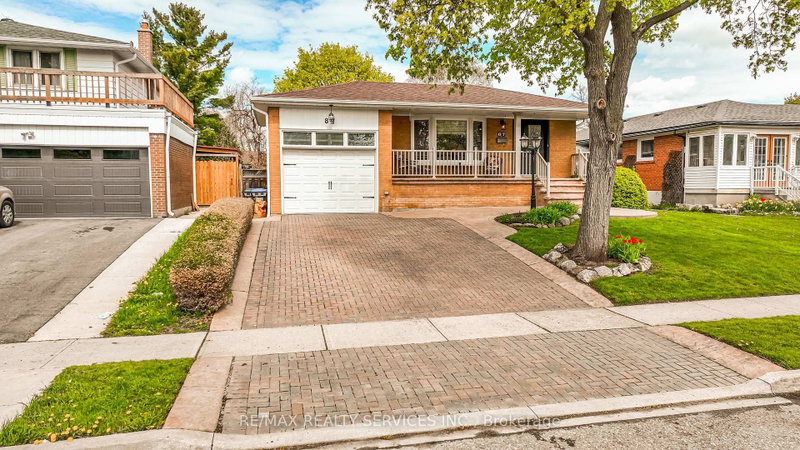 87 Ambleside Drive