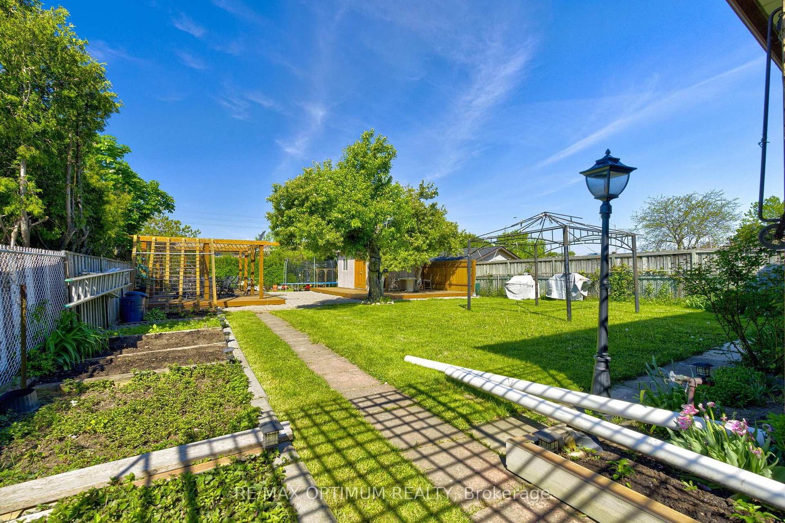 6 Evernby Boulevard • Toronto, ON photo 35