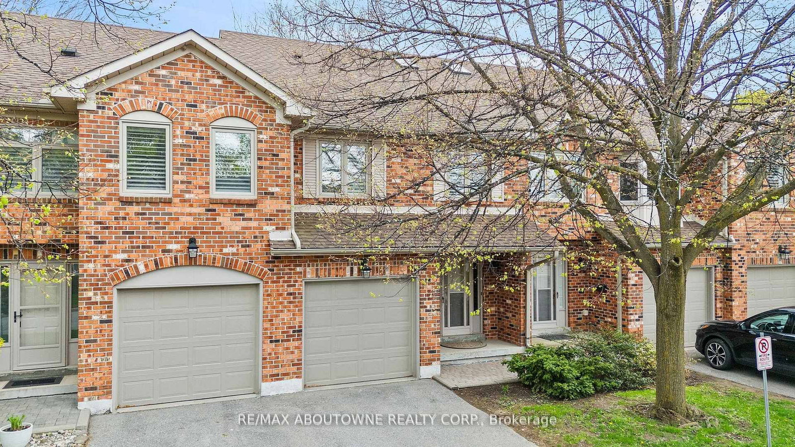2230 Walkers Line • #9 • Burlington, ON photo 1