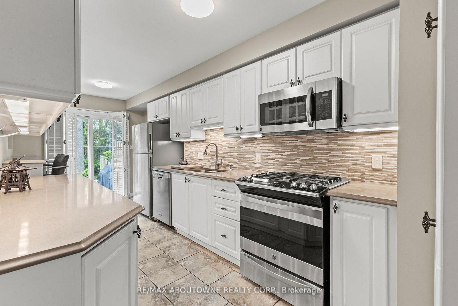 2230 Walkers Line • #9 • Burlington, ON photo 14