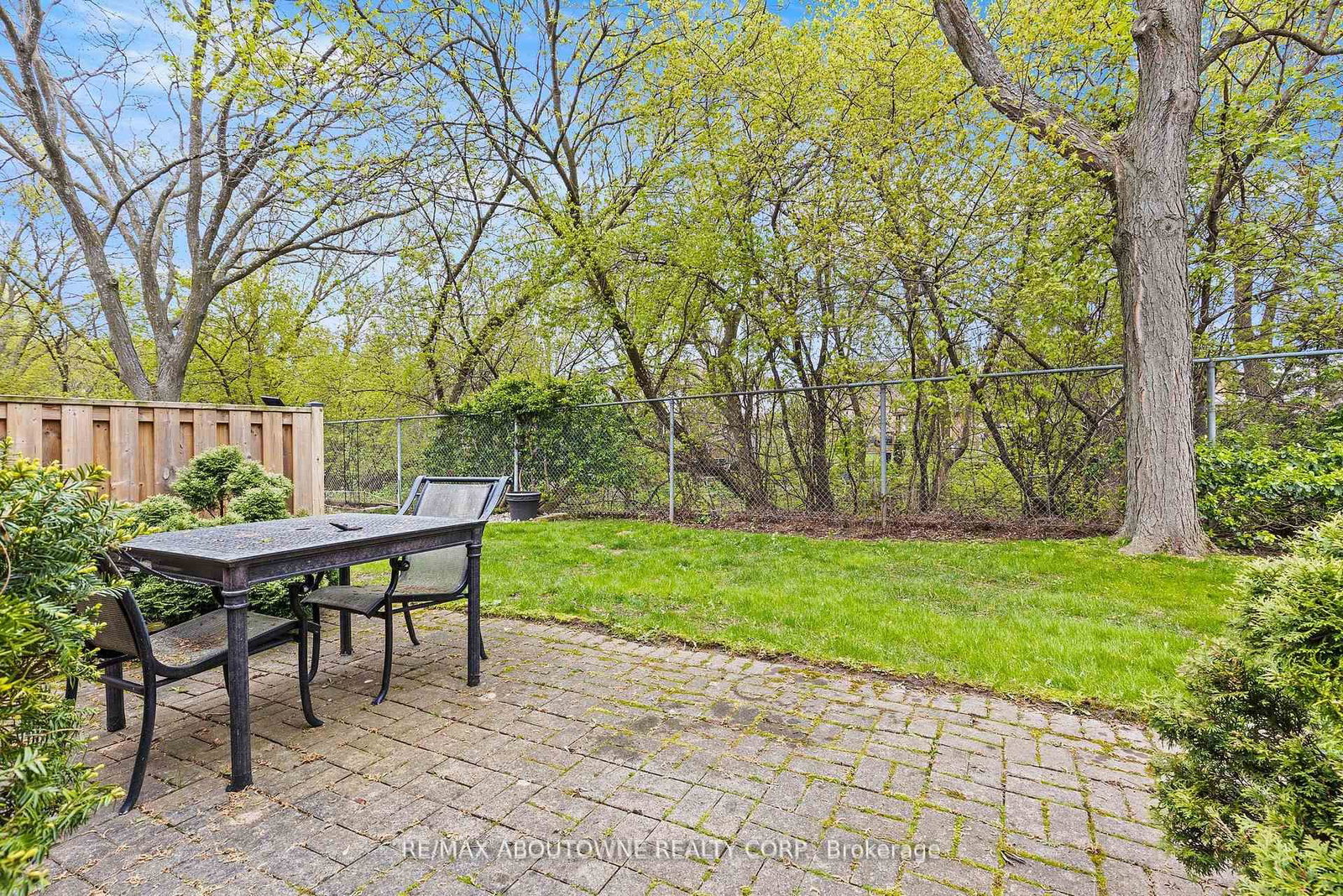 2230 Walkers Line • #9 • Burlington, ON photo 31