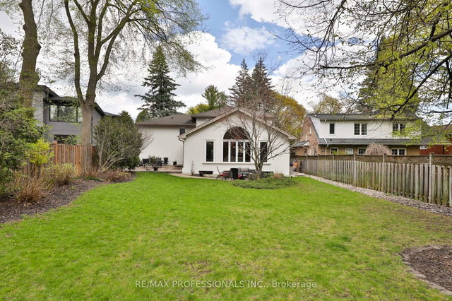 11 Cranleigh Court