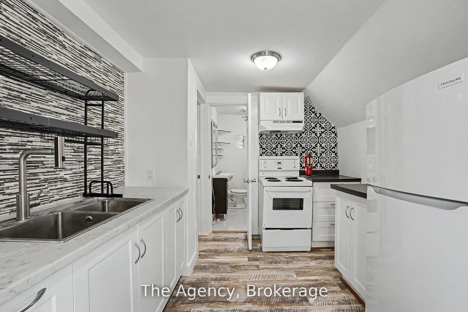 881 E Lakeshore Road • Mississauga, ON photo 31