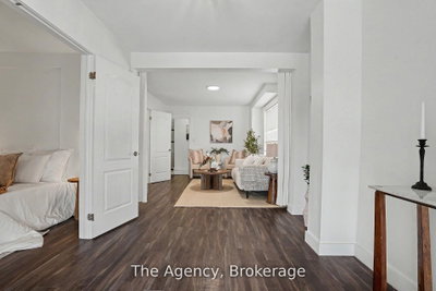 881 E Lakeshore Road • Mississauga, ON photo 9