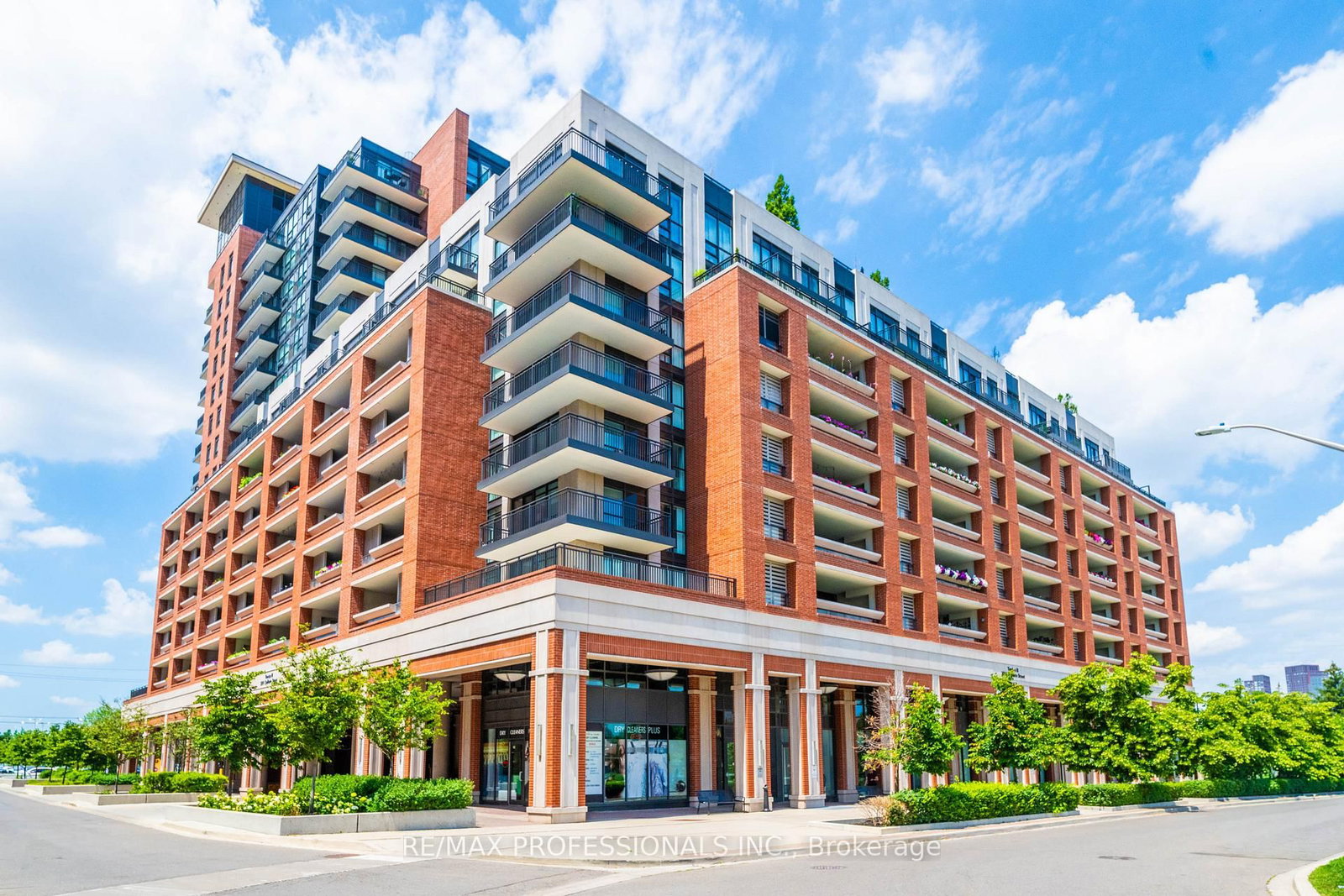 Condo for lease at 727-3091 Dufferin Street, Toronto, Ontario, M6A 2S7 - Yorkdale-Glen Park - MLS: W13531722