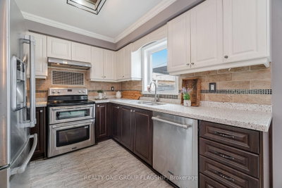 7267 Windbreak Mississauga,ON L5N 6K6 — Photo 17