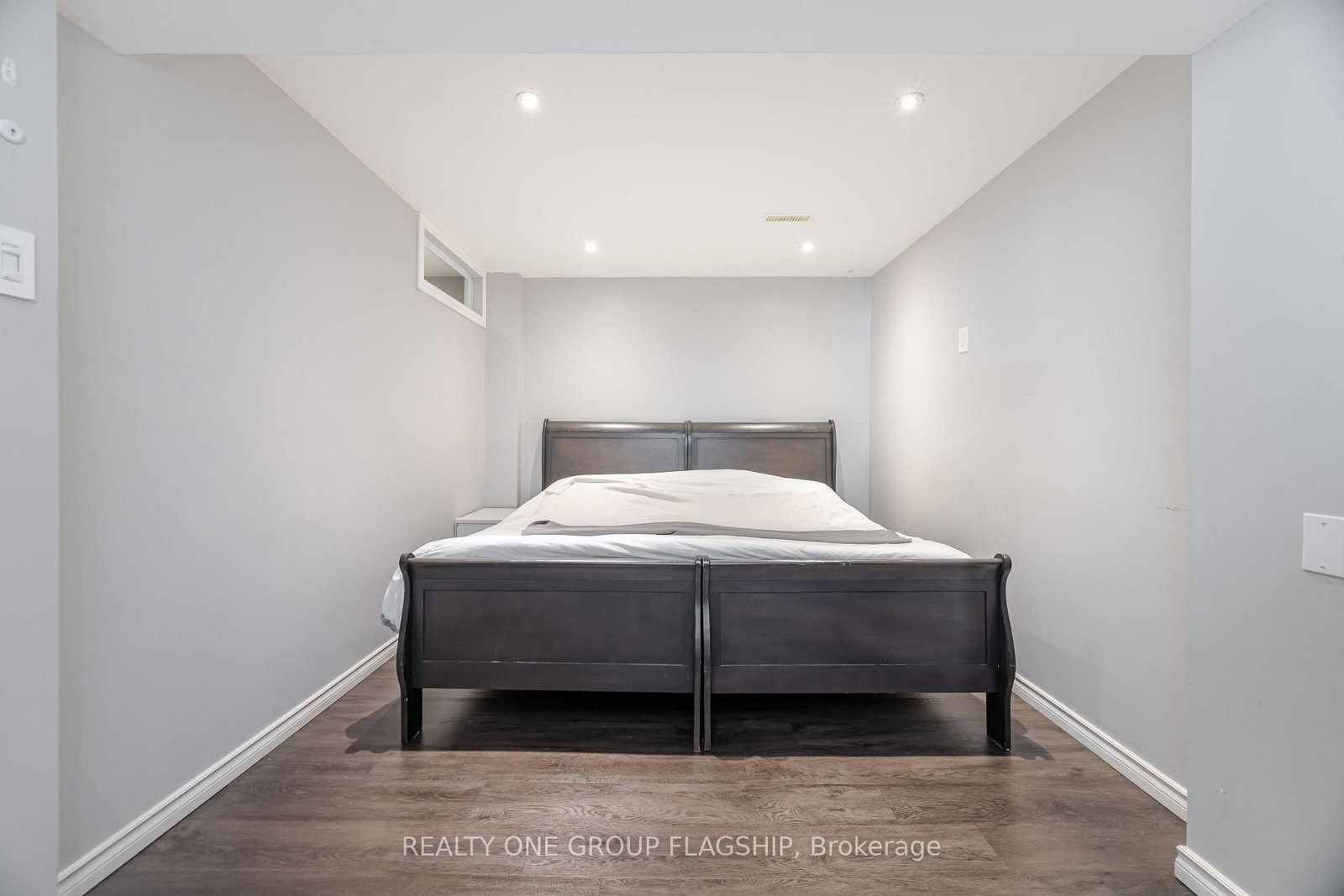7267 Windbreak Court • Mississauga, ON photo 41