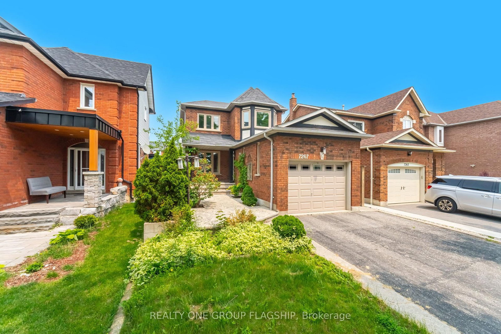 7267 Windbreak Court • Mississauga, ON photo 5