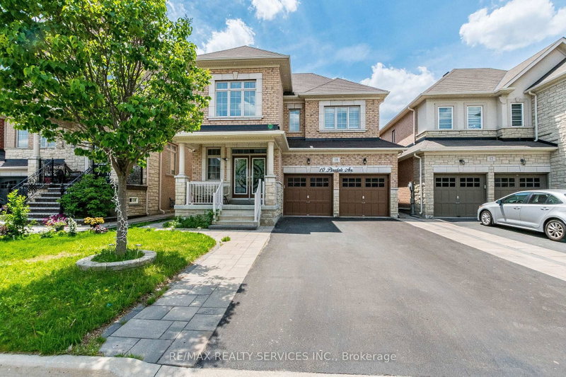 10 Pinedale Avenue