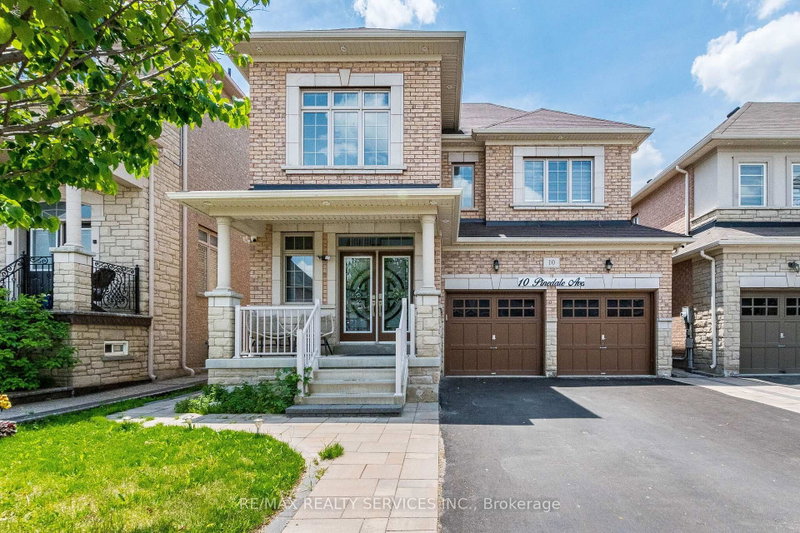 10 Pinedale Avenue