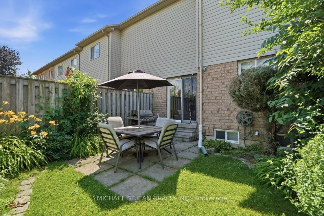 2871 Darien Road • #14 • Burlington, ON photo 44