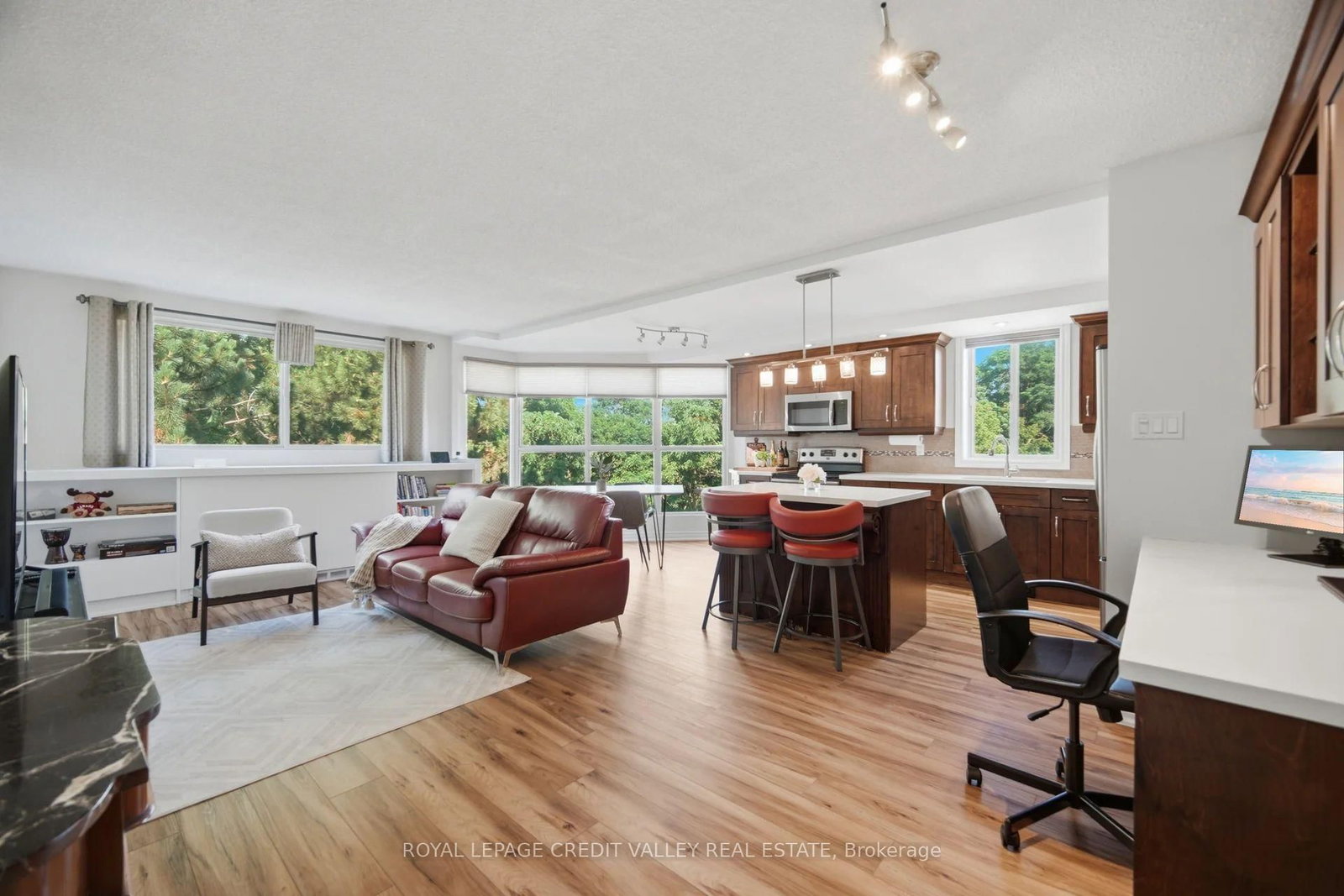 8351 Mclaughlin Road E • #407 • Brampton, ON photo 11