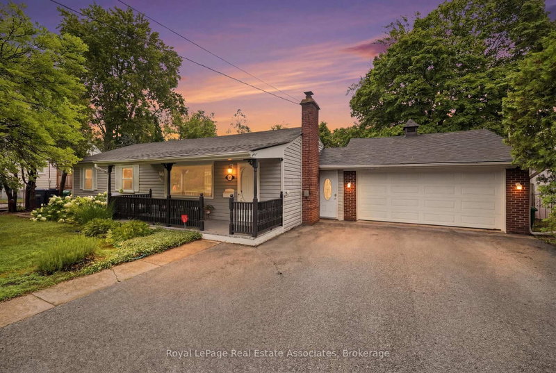 home for sale on 1924 Balsam Avenue