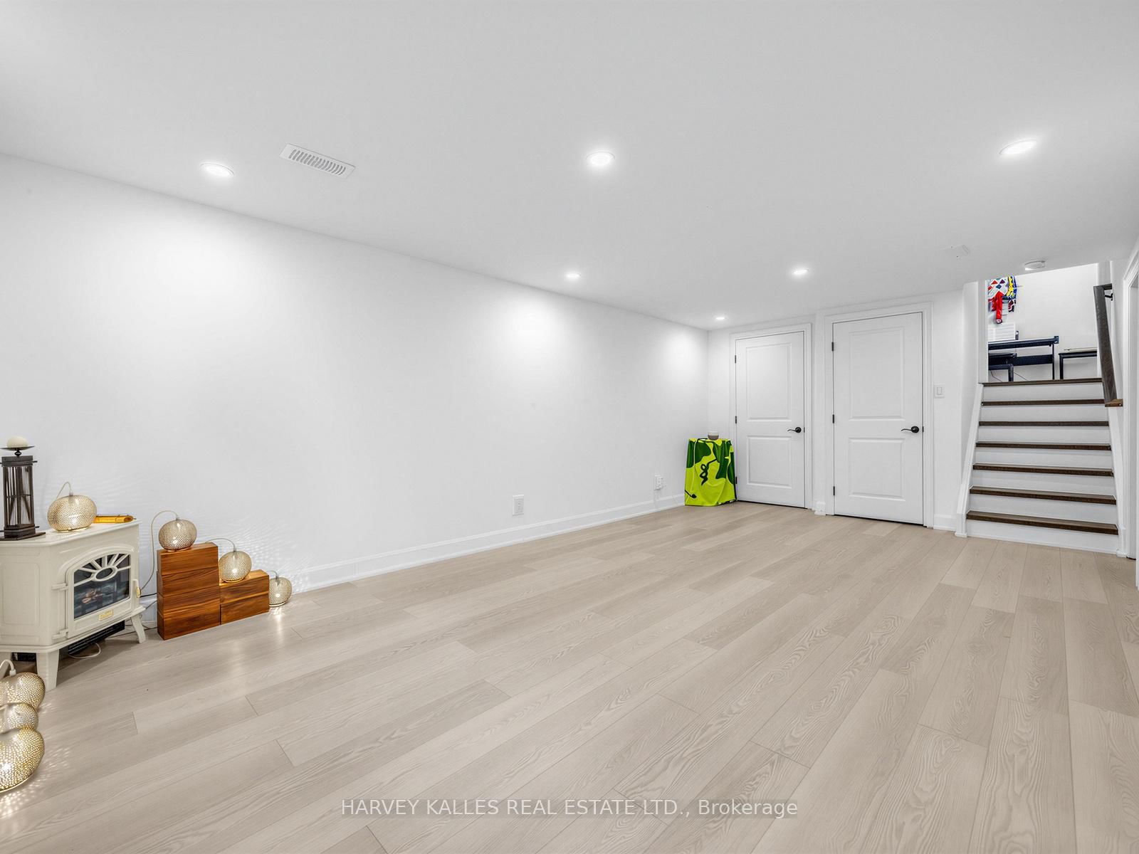 1228 Pallatine Drive • Oakville, ON photo 30