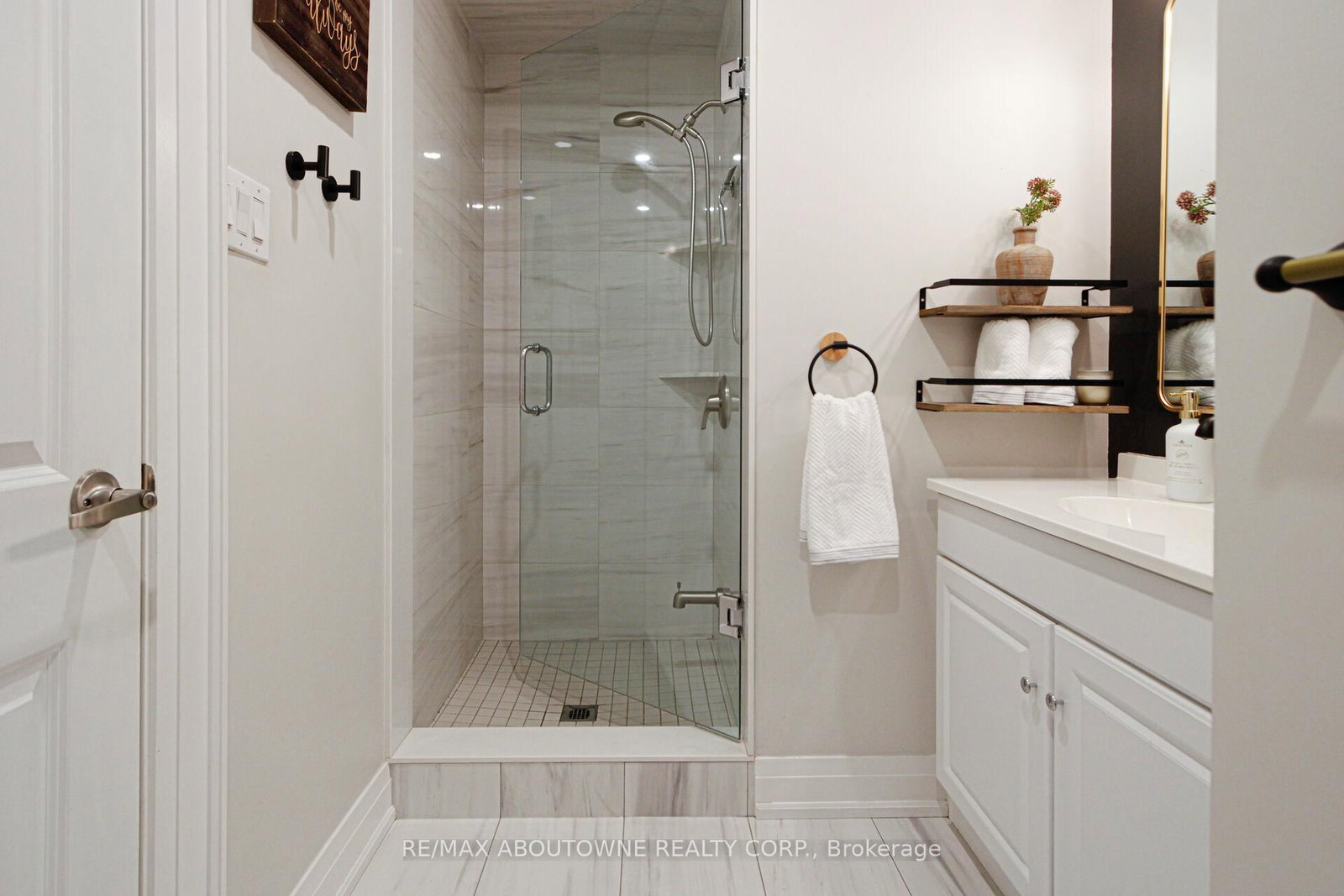 3302 Cardross Road • Mississauga, ON photo 24