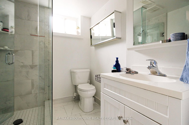 3302 Cardross Mississauga,ON L4X 2N2 — Photo 36