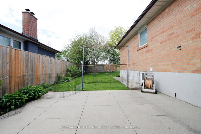 3302 Cardross Mississauga,ON L4X 2N2 — Photo 40
