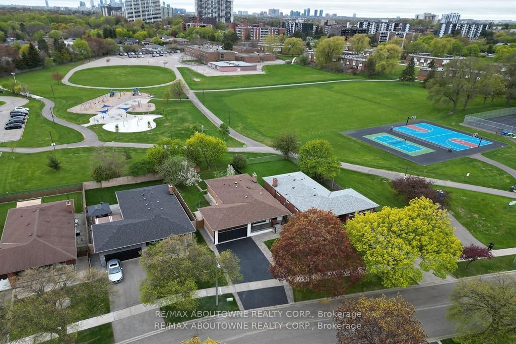 3302 Cardross Road • Mississauga, ON photo 44