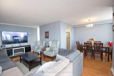 100 County Court Brampton,ON L6W 3X1 — Photo 13