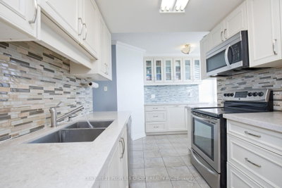 100 County Court Brampton,ON L6W 3X1 — Photo 17