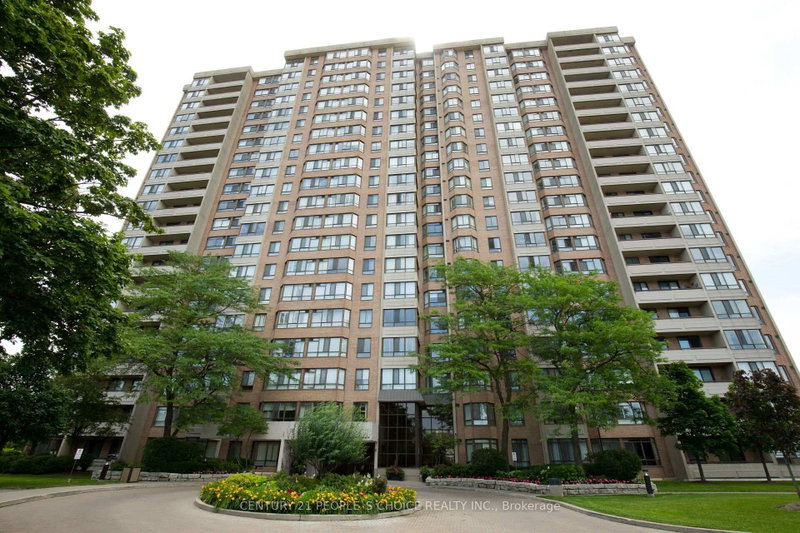 100 County Court Brampton,ON L6W 3X1 — Photo 2