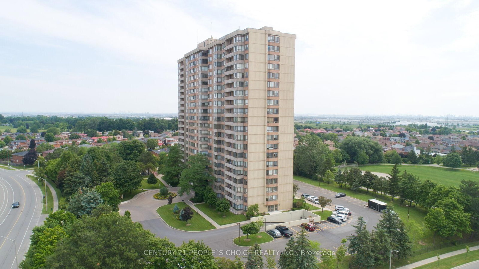 100 County Court Brampton,ON L6W 3X1 — Photo 49