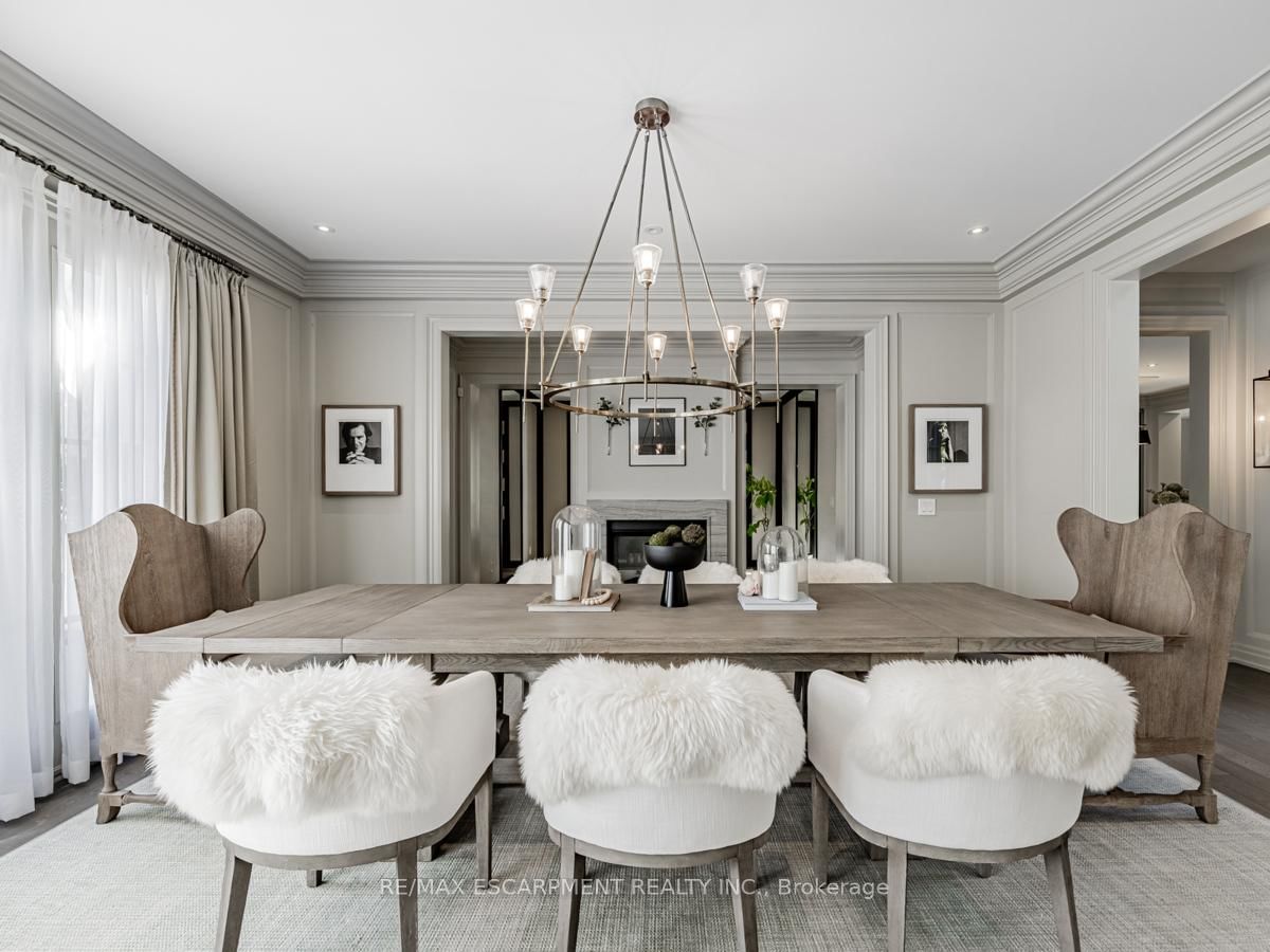 393 Maple Grove Drive • Oakville, ON photo 12