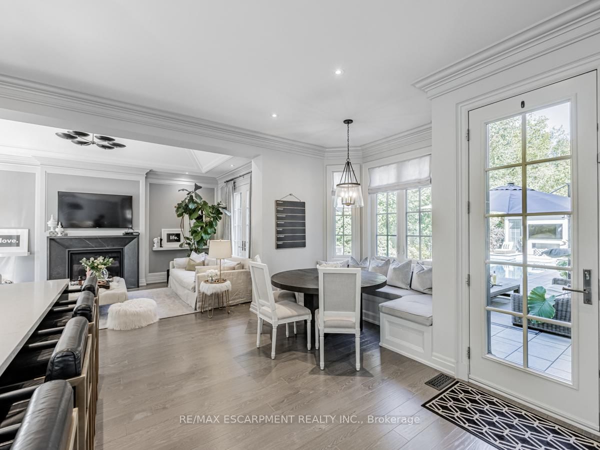 393 Maple Grove Drive • Oakville, ON photo 21