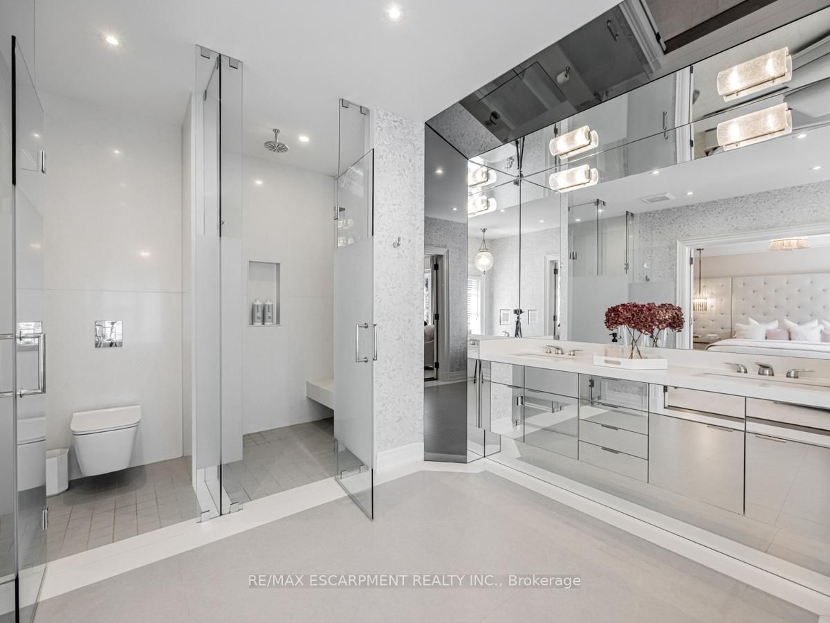 393 Maple Grove Drive • Oakville, ON photo 32