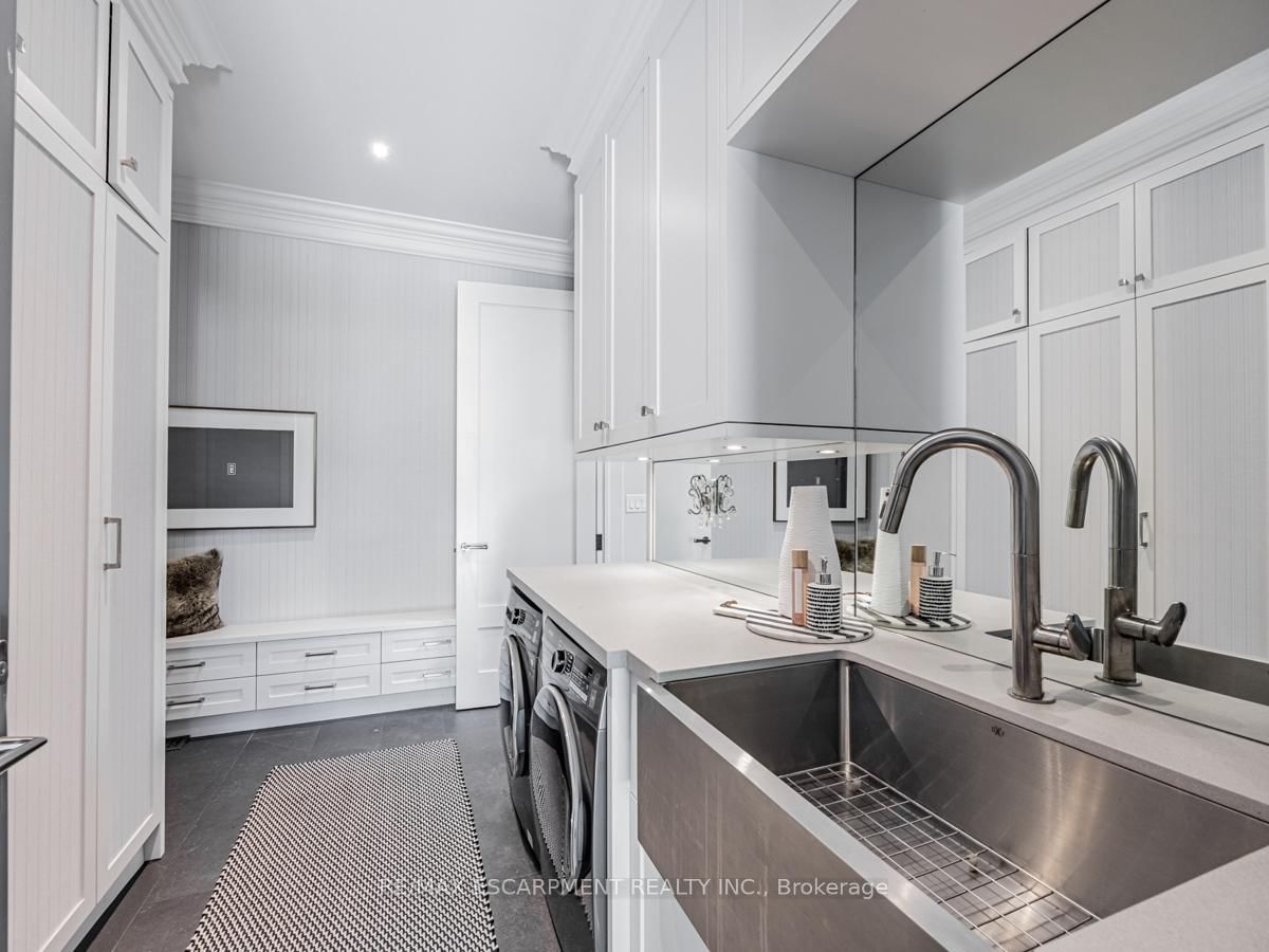 393 Maple Grove Drive • Oakville, ON photo 38
