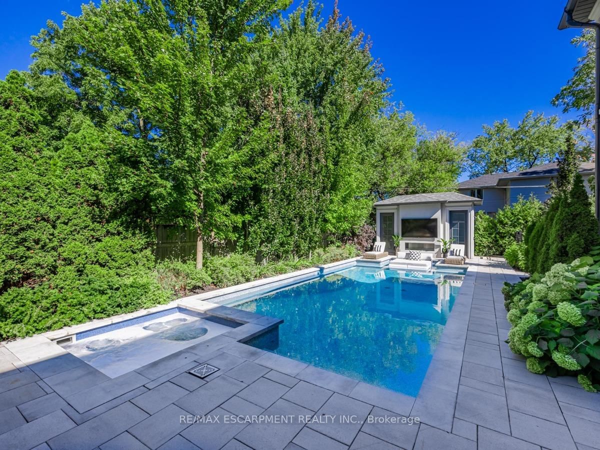 393 Maple Grove Drive • Oakville, ON photo 48