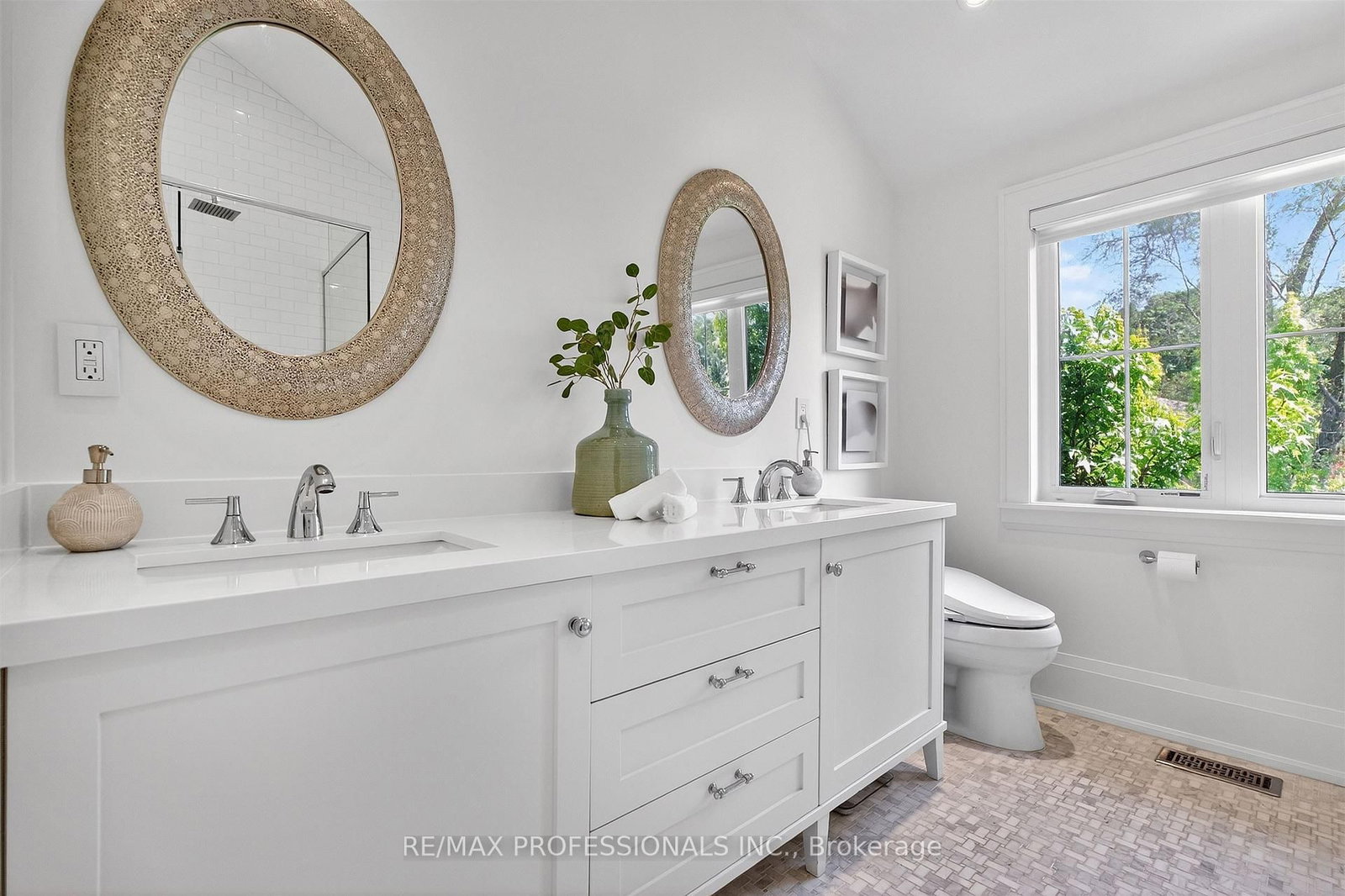 9 Bernice Avenue • Toronto, ON photo 25