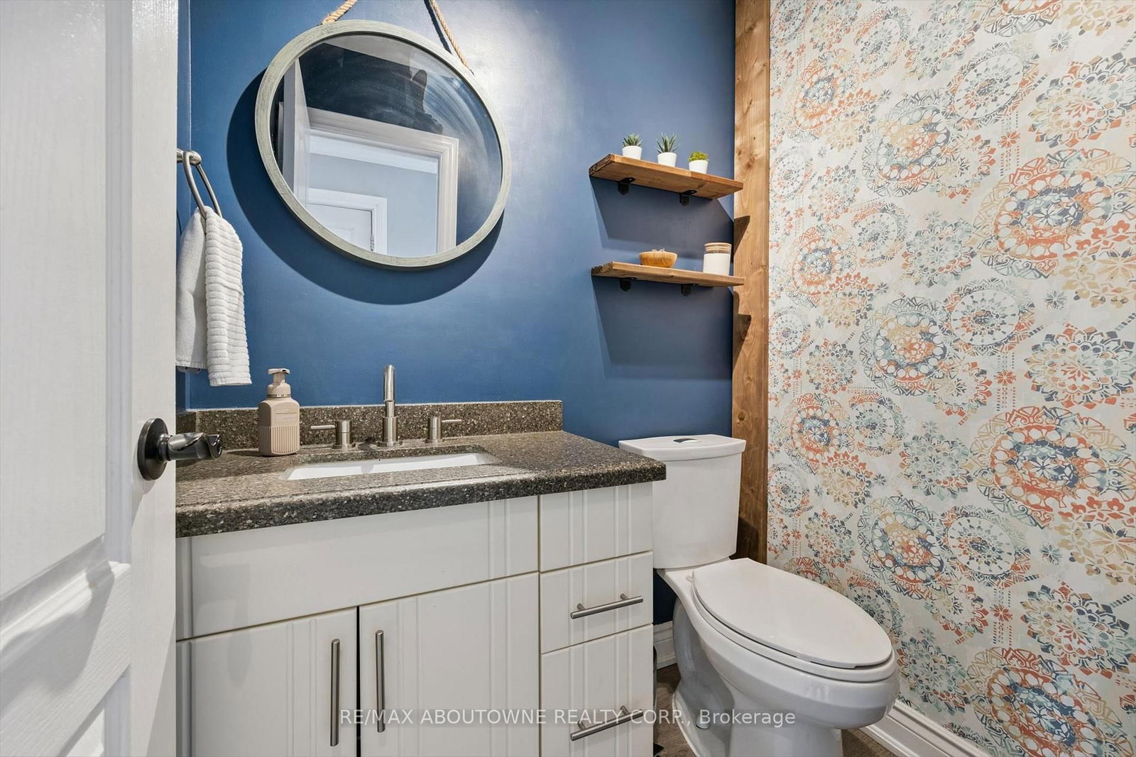 395 Maidstone Crescent • Oakville, ON photo 17