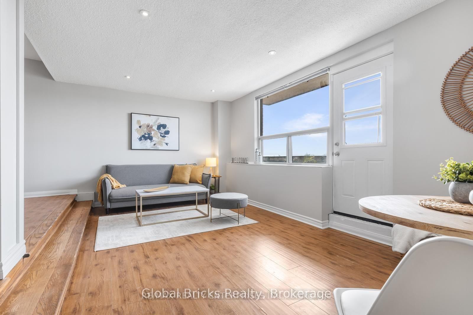 49 Queen Mississauga,ON L5G 4N6 — Photo 18