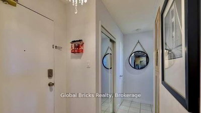 49 Queen Mississauga,ON L5G 4N6 — Photo 5