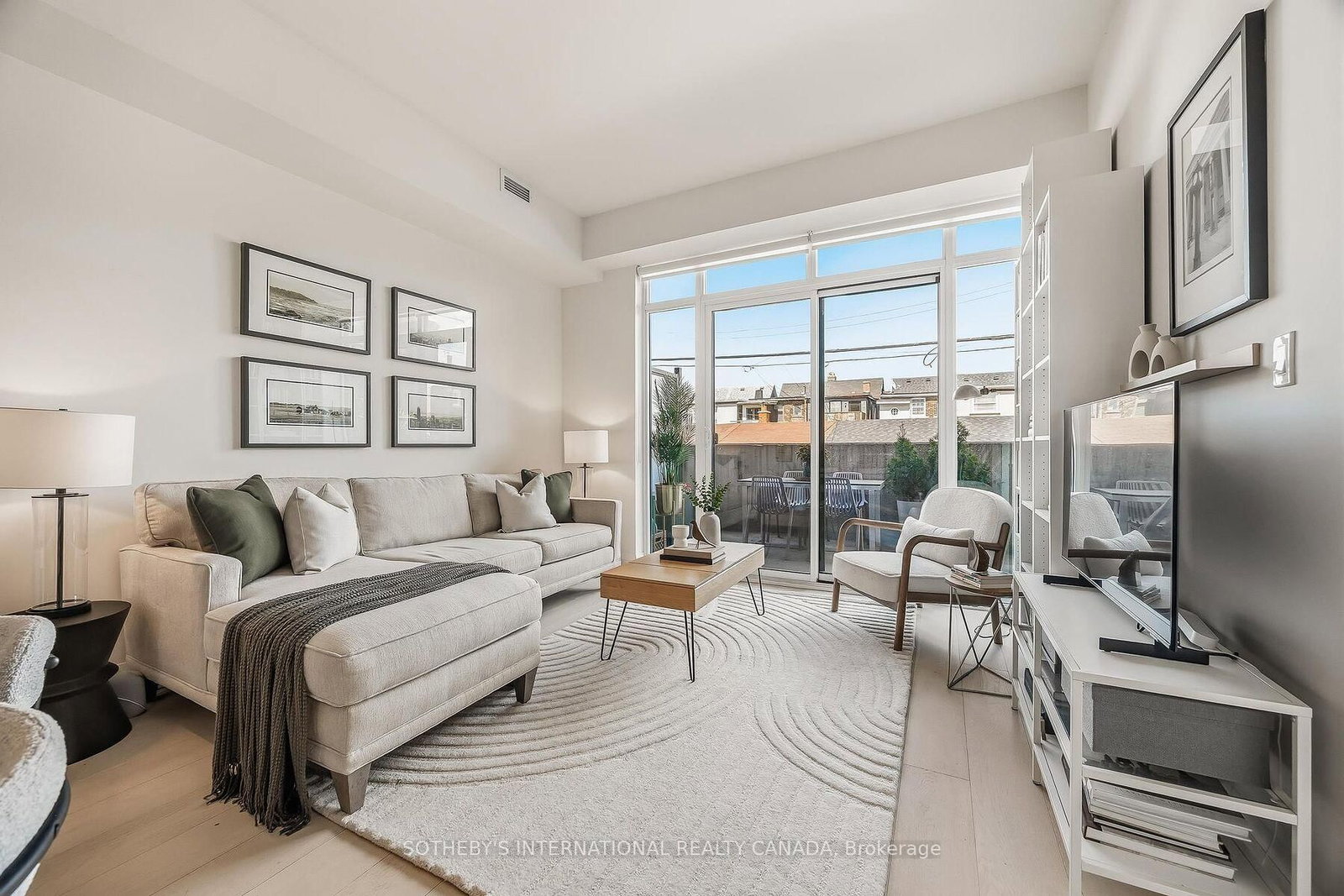 245 N Perth Avenue • #104 • Toronto, ON photo 13