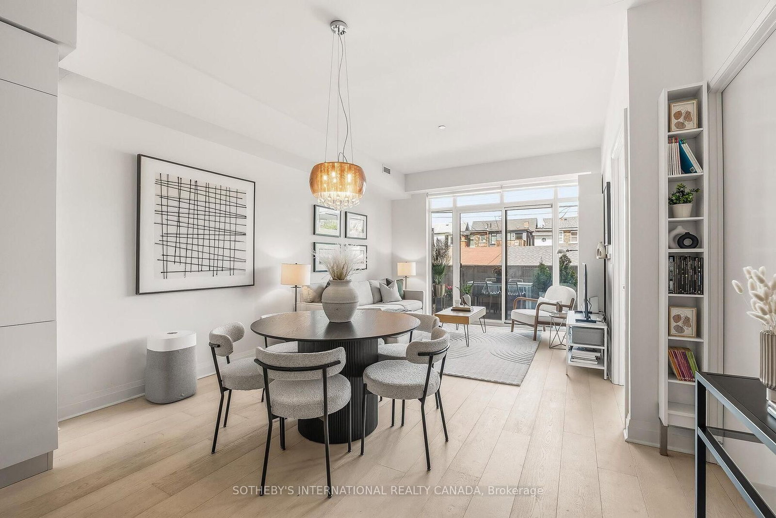 245 N Perth Avenue • #104 • Toronto, ON photo 8